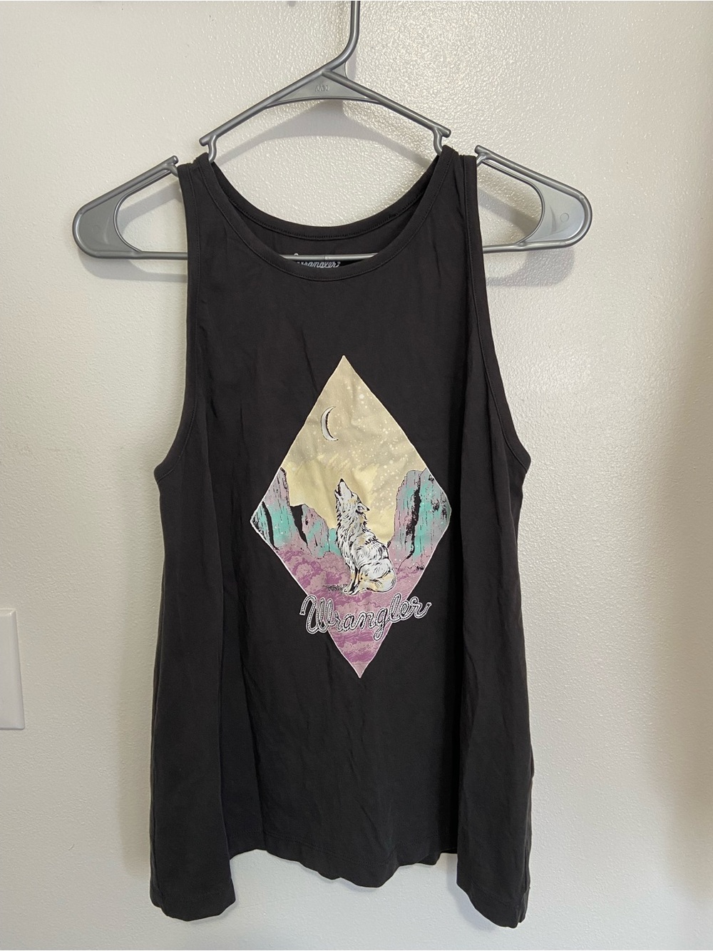 Wrangler Grey Mountain & Wolf Graphic Tank